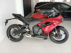 TRIUMPH - DAYTONA 660