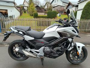 HONDA NC 750 X DCT. VIEL ZUBEHÖR