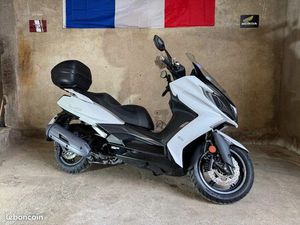 KYMCO 125 DOWNTOWN
