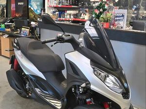 PIAGGIO MP3 300 SPORT HPE