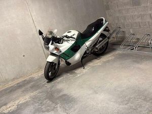 ② SUZUKI GSX750F OLDTIMER