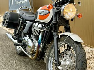 BONNEVILLE 900 T100