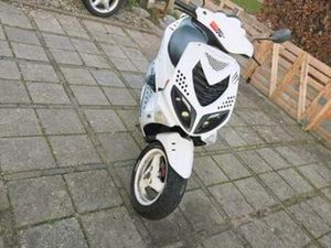 ZEER MOOIE GOED ONDERHOUDEN PEUGOT SPEED FIGHT 2 TE KOOP. — SCOOTERS | PEUGEOT — MARKTPLAATS