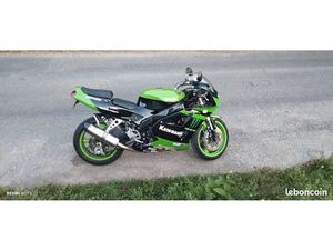 KAWASAKI ZXR400