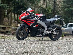 MOTO 125 CM3 APRILIA RS125