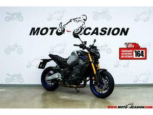 YAMAHA - MT 09