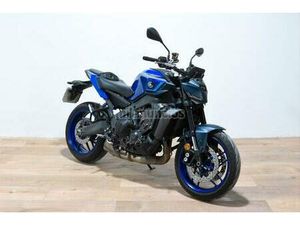 YAMAHA - MT 09