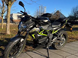 KAWASAKI Z125 ABS - BJ. 2024 MIT GARANTIE