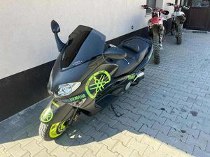 YAMAHA T-MAX →