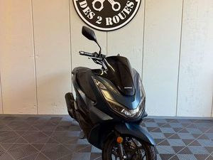 HONDA PCX 125CM3 BLEU MAT / DEMARRAGE SANS CLES REGLEMENT POSSIBLE EN 4-10 FOIS PAR CARTE BANCAIRE - LIVRAISON POSSIBLE