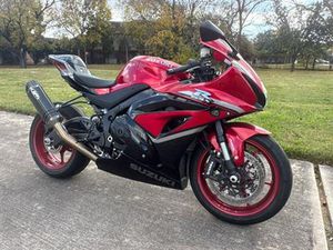 2025 SUZUKI GSX-R1000