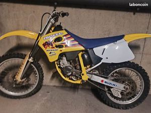 125 RM SUZUKI