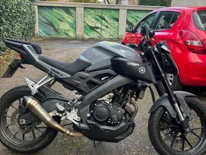 YAMAHA MT 125