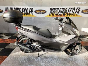 HONDA 125 PCX (REF 63817)