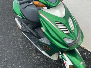 SCOOTER NITRO JAGUAR