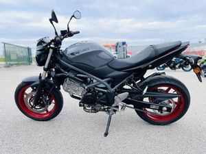 SUZUKI SV 650 2023 650 CM3 | MOTO ROADSTER | 11 600 KM | GRIS | 21220 FIXIN