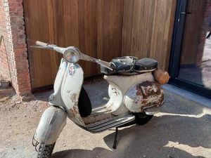 ② VESPA OLDTIMER 1962