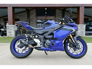 2025 YAMAHA YZF-R3