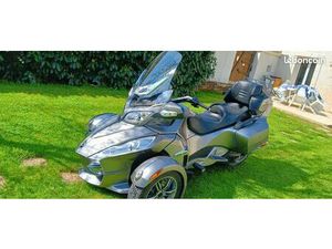 CAN AM SPYDER RT