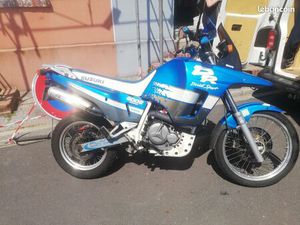 SUZUKI 800 DR