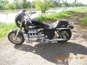 MOTO HONDA F6C EN 1500 CC