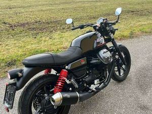 MOTO GUZZI V7 SPORT SPECIAL EDITION SCHWARZ