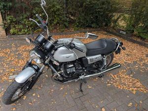 MOTO GUZZI V7 III SPECIAL BJ2020 9.900KM