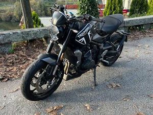 MOTA TRIUMPH TRIDENT 660 SANFINS LAMOSO CODESSOS