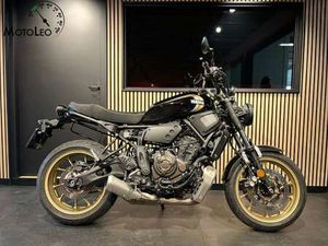 YAMAHA XSR 700 ABS ZWART