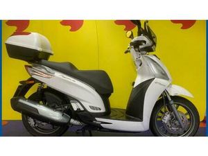 VENDO KYMCO PEOPLE 300I GT ABS (2016 - 20) USATA A VARESE (CODICE 9905327) - MOTO.IT