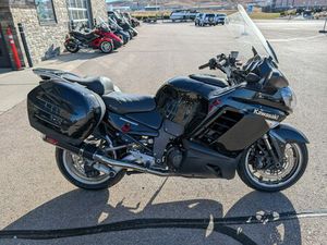 2009 KAWASAKI CONCOURS™ 14