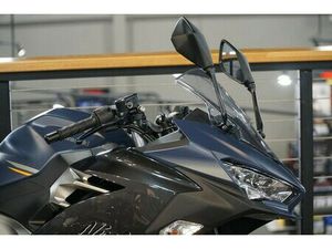 2023 KAWASAKI NINJA® 400 METALLIC MAGNETIC DARK GRAY/TWILIGHT BLUE