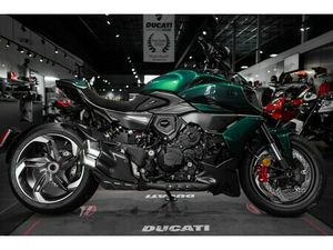 2024 DUCATI DIAVEL V4 BENTLEY