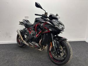 KAWASAKI ZH2 PERFOMANCE ** SCORPION EXHAUST - 12 MONTHS MOT - QUICK SHIFT **