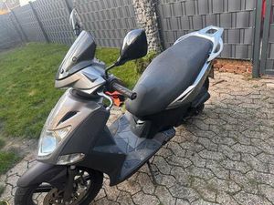 KYMCO SUPER 8 25 KM/H - BASTLERFAHRZEUG MIT TÜV GUTACHTEN