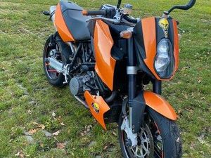 KTM 990 SUPER DUKE