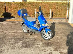 PIAGGIO SKIPPER 125 CCM ROLLER BLAU