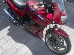 KAWASAKI GPZ 500 - SPORTTOURER IN ROT