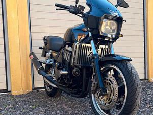 KAWASAKI ZRX 1100 SEHR SCHÖN! TOP GEPFLEGT! SAMMLERZUSTAND! LESEN