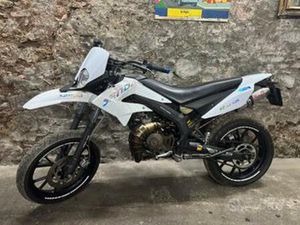 MOTARD 50 DERBI SENDA DRD 50