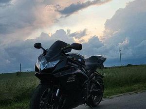 SUZUKI GSXR 750