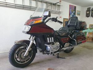 HONDA GOLDWING