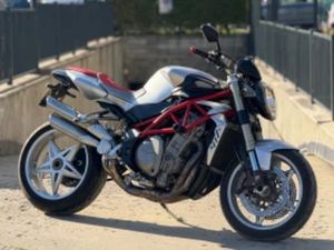 MV AGUSTA BRUTALE 910