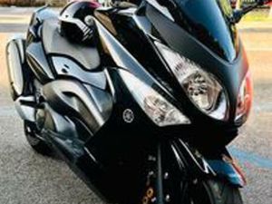 YAMAHA T-MAX COME NUOVO
