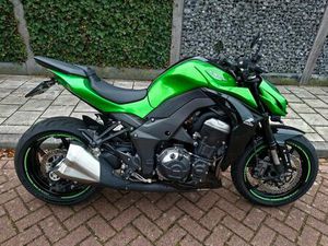 ② KAWASAKI Z1000 ABS