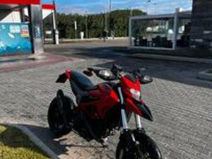 DUCATI HYPER MOTARD 821