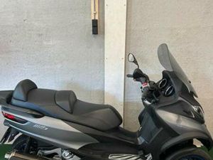 PIAGGIO MP3 500 NIEUWSTAAT 4DKM,AUTORIJBEWIJS — SCOOTERS | PIAGGIO — MARKTPLAATS