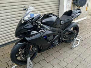 SUZUKI GSXR 600 (TRACK BIKE)