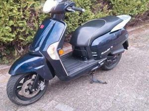 KYMCO LIKE BROMSCOOTER GEEL KENTEKEN — SCOOTERS | KYMCO — MARKTPLAATS