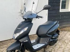 PEUGEOT KISBEE 2023 BLACK EDITION — SCOOTERS | PEUGEOT — MARKTPLAATS